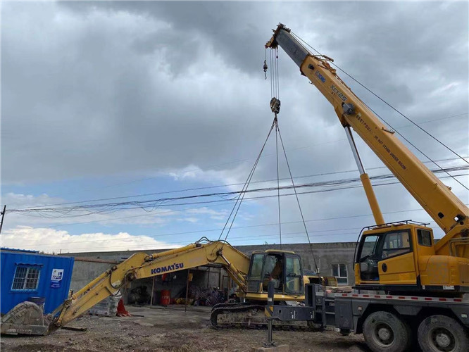 祁连县25吨吊车的工作半径是多少？