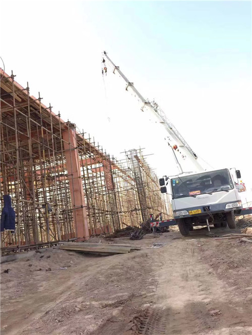 祁连县25 吨、50 吨吊车怎么选？多大重量 / 半径适合对应车型？