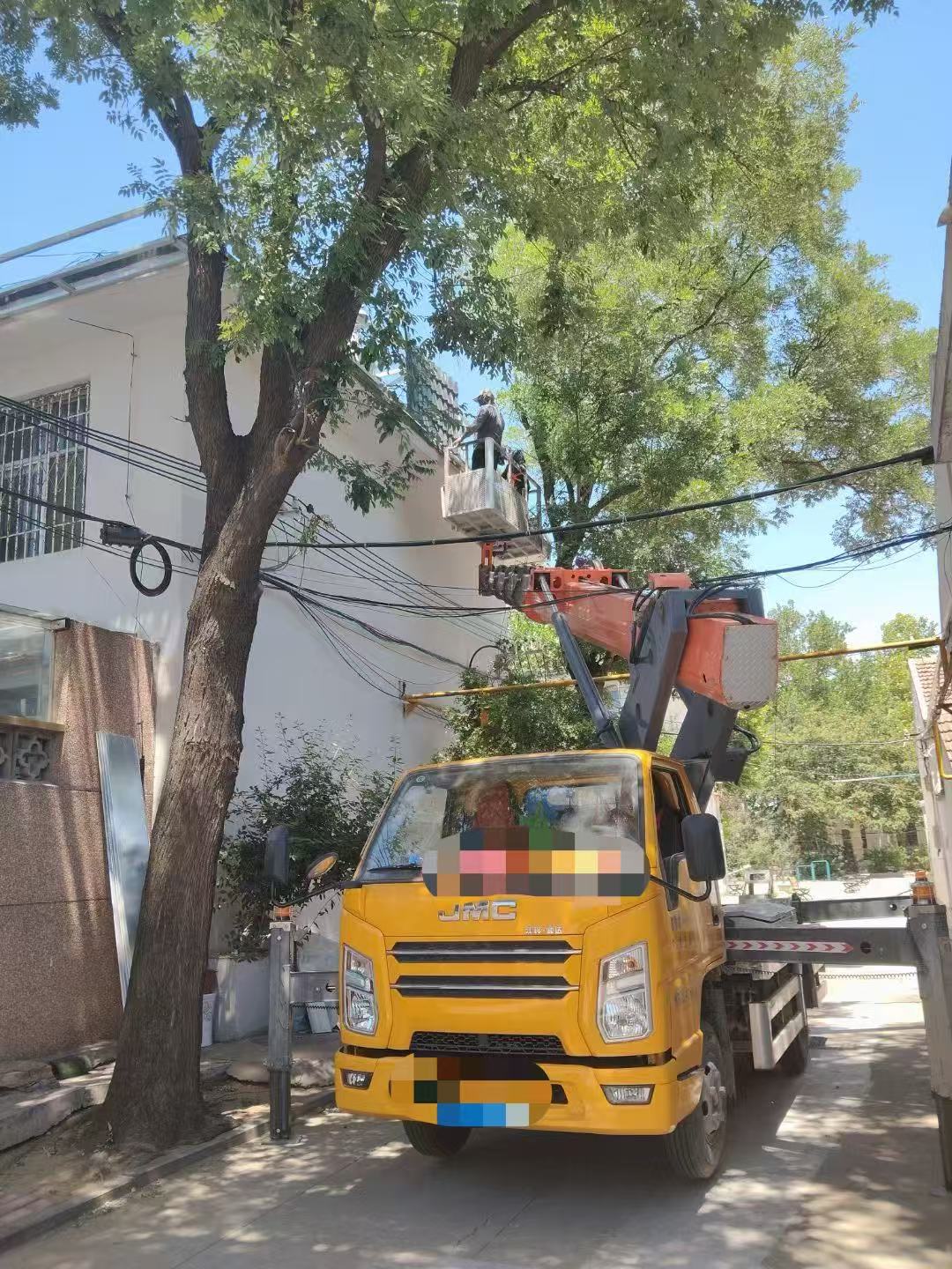 祁连县高空作业车能吊装重物吗？最大承载多少公斤？